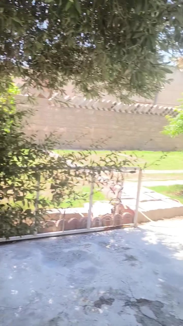 للبيع دار ٣٦٠ متر بلديه أوراقه كامله واصل تقيم
العنوان طريق بغداد خلف زنود ست الحمداني ***********
