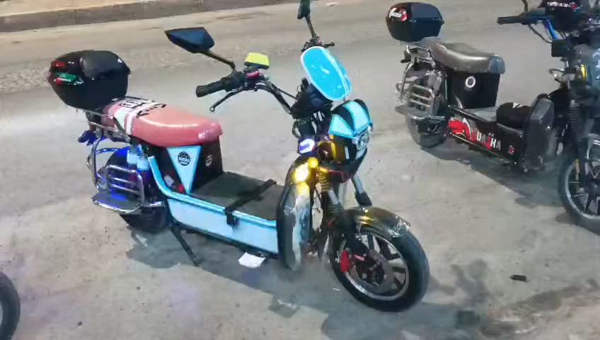 هيوشه 23. نضيف وشغال مبدل تخم باتري جديد. قبل شهر       السعر 500 وبي مجال.
المكان هيت


**إذا كنت صاحب هذا الإعلان وتريد حذفه لأي سبب، رجاءا أرسل رسالة إلى الدعم الفني**