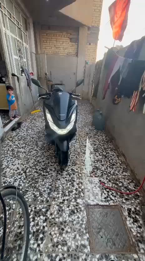 ‏السلام عليكم PCX جيل رابع
‏​🎨 اللون: اسود طافي 

‏ماشية 28لف 

‏مواصفات

‏ABS مانع انزلاق ✅

‏حساس ازدحام ✅

‏حساس استان ✅

‏🛠️ الدراجة: مكفولة  كفاله عامه 

‏​​📍 الـمـكـان: بـغـداد

بلديات 

السعر مليونين ونص   

‏📱 لـلـتـواصـل والإسـتـفـسـار:***********

‏

