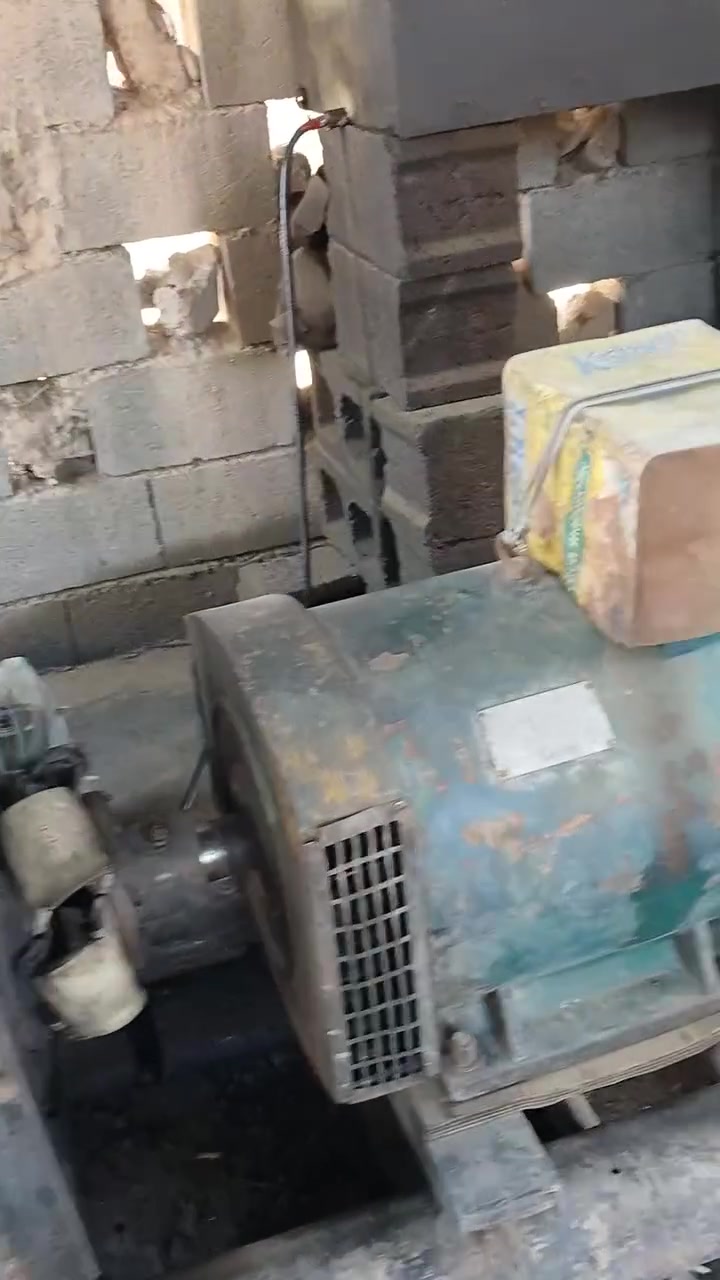 السلام عليكم مولد للبيع نوعه مارسيدس ٥٠ كيفي كامل مكمل محرك ٦ بستم مولده كامله دير كاز وشغل كبل السعر ٣٠ ورقه وبيه مجال قليل جدا الاستفسار الاتصال عل الرقم الاتي ***********
