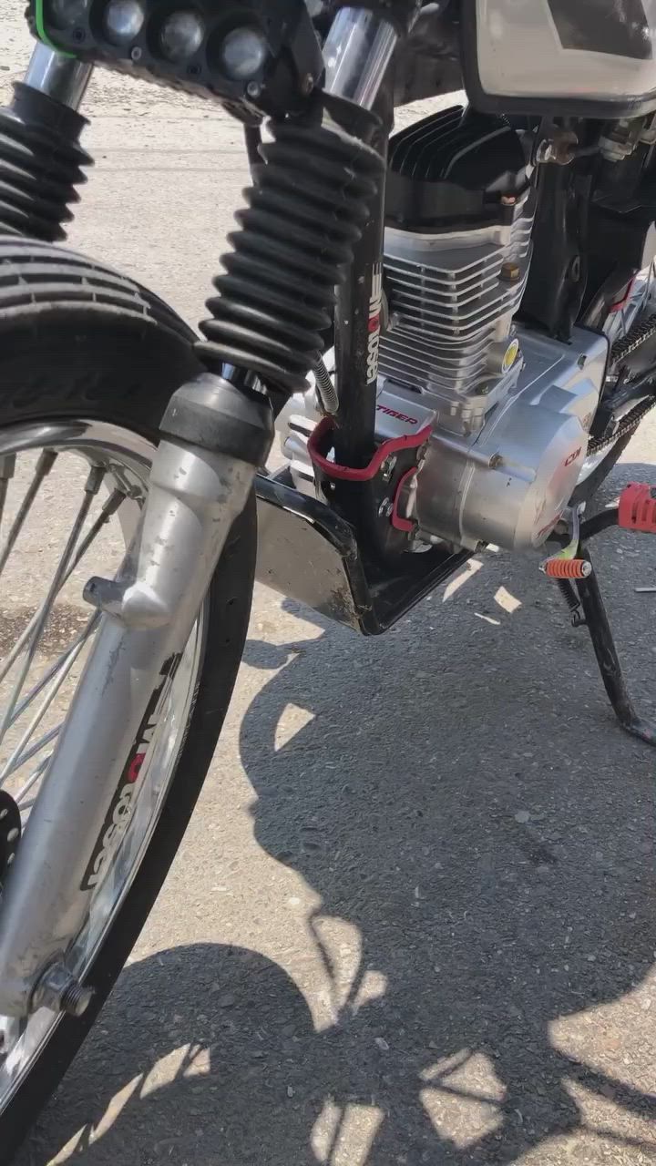 سەرەتا بەناوی خوای گەورە
ئەم ماتۆڕە بۆ فرۆشتن 
مۆدێلی ٢٠٢٦  تایگەر
مەکینەی کەپسە دوکەڵی نییە ڕۆن دانادا 
شانسی درز و لەحیم نییە 
سعری ٦٠٠ یەک تۆز معامەلە 
ڕەقەم *********** 
ئەدمینن❤️🖤
