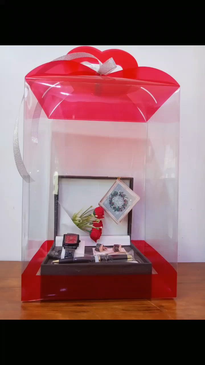 تتوفر لدينا جميع الهدايا الرجالية  يوجد توصيل لجميع المحافظات  للاتصال ***********وتساب
