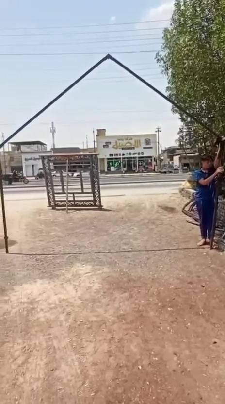 سلام عليكم اخير قطع جوادر بس حديد عرض خاص لصحاب المواكب كميه قليله بس حديد طول 8 وعرض ٤ وربع ارتفاع ٣ ونص شغل فوق الدرجه الاولى مكاني نجف سعر الواحد ٥٧٥ قفل اخوان بيهن عرض ***********
