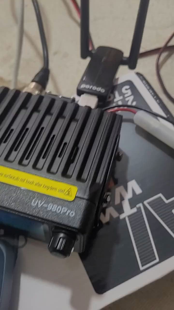 للبيع اوربي ويربط على جميع الاجهزه ٣ باندات يشتغلن uhf-vhf-ويستقبل المطارات ابراج مراقبه والطيران


**إذا كنت صاحب هذا الإعلان وتريد حذفه لأي سبب، رجاءا أرسل رسالة إلى الدعم الفني**