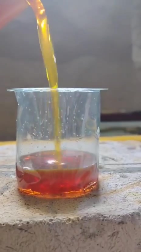احمر وسط
وثكيل
واصل كرخ ورصافة 
كميات من ١٠ الاف الى ٣٦
***********
