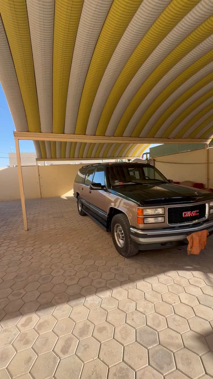 سلام عليكم سياره جمسي سوبر مان موديل 1997 سياره جديده مكفوله من كواشي ومداور ثاني يوم وسياره جهازه من كواشي حداديه جديده تخم تاير تبريد ثلج وسعر خاص ***********
