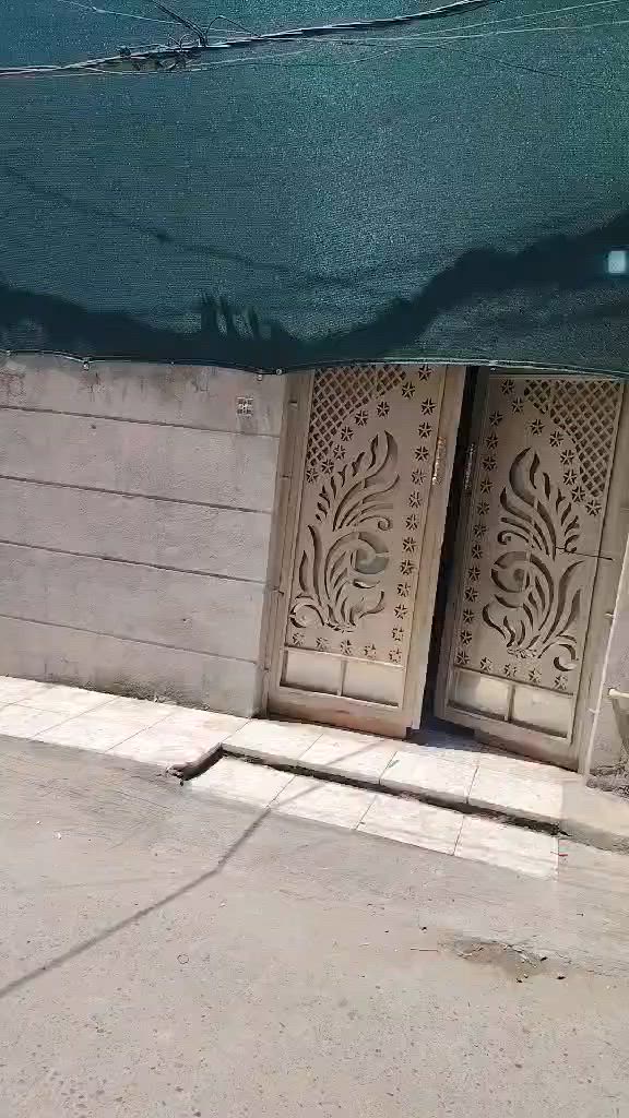 بيت مساحة ١٠٠ متر واجهة ٦.٦٦ نزال ١٥.٣٥ 
طابق ونص صب رباط سقف 
شارع الضغط اخر شارع الفرع مسدود وهدوء
للاستفسار ***********
