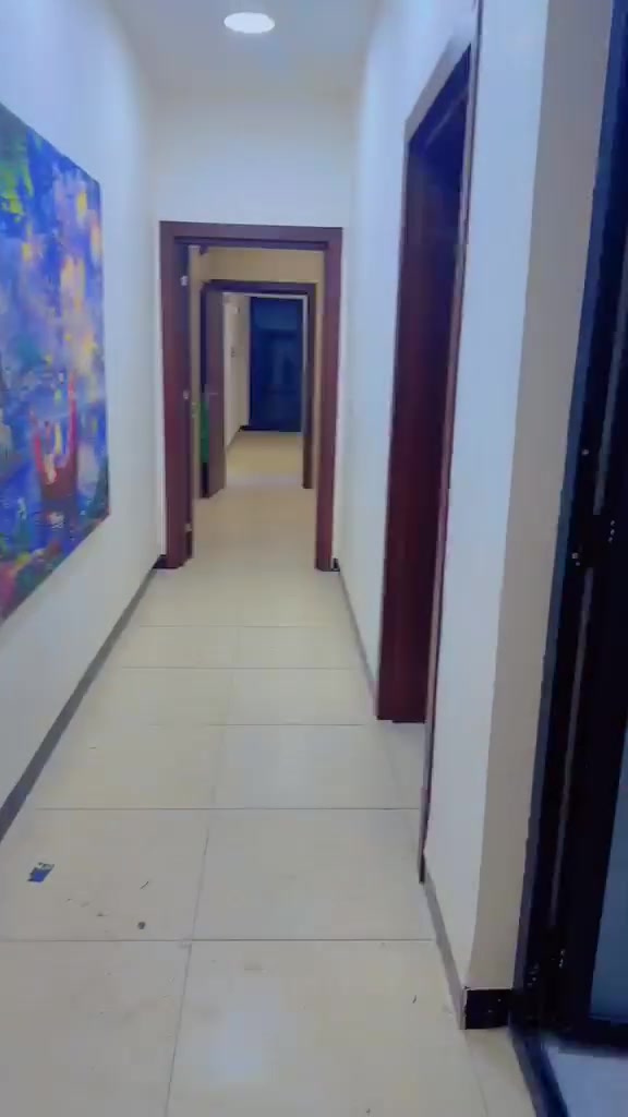 وحده سكنيه ١٥٠ م طابق ثاني للإيجار
——————————————————
 📍تقع على شارع ١٥ مال كويتي 
🔹تحتوي على ٢نوم 
🔹واستقبال ومطبخ وخدمات عدد٢ 
🔹بناء جديد ونظيفه
 💵 ايجار ٧٠٠ الف
——————————————————
📞للاستفسار اكثر :***********
