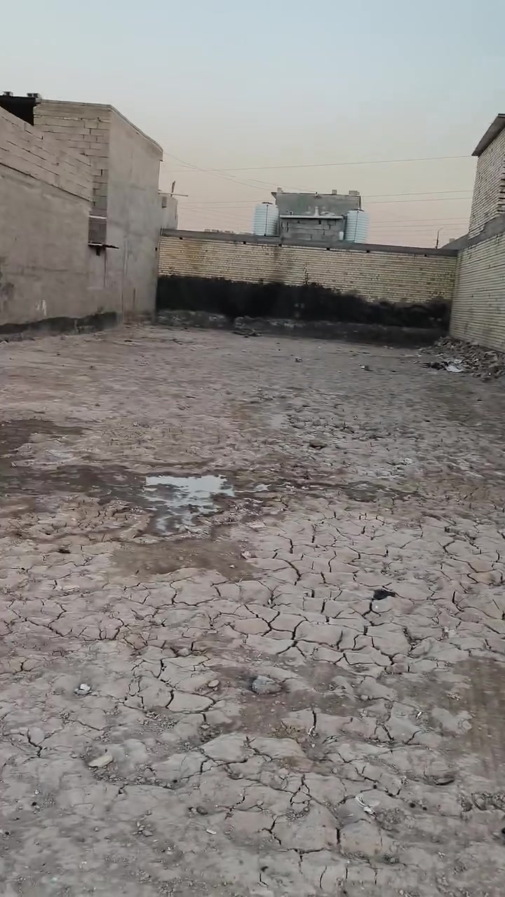 دار للبيع مساحة البيت 200 متر
مع قطعة مساحة 336 متر  نهاية شارع 60
التفاصيل داخل الفديو 
 رقم الهاتف  ( *********** ( ***********
