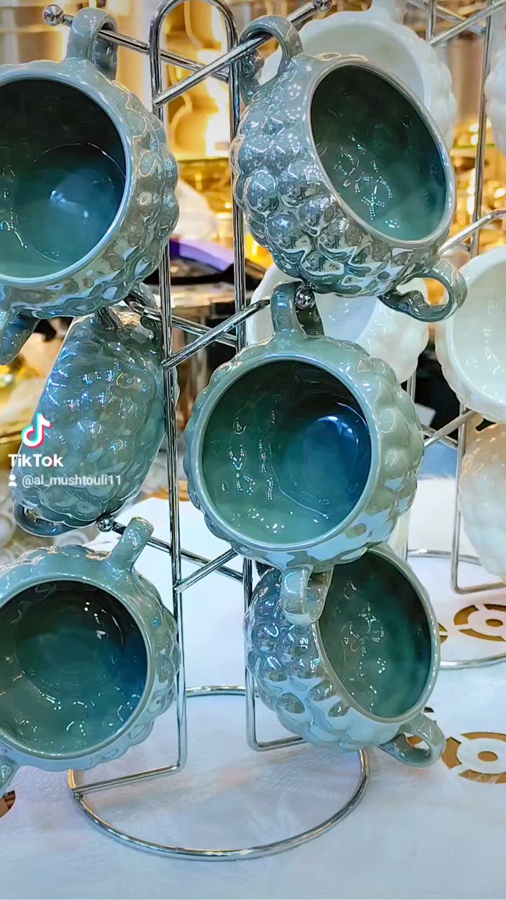 🥣 الدفء والشياكة في مكان واحد! طقم مج الشوربة البابلز بالحامل وصل 🔥
عشاق الشوربة والأكلات الدافية في الشتا (أو في أي وقت!)، الطقم ده اتعمل مخصوص عشانكم. مش مجرد طقم عادي، ده قطعة ديكور هتزين مطبخك وسفرتك! ✨

🌟 مميزات الطقم:
تصميم "بابلز" عصري ومميز: بيدي شكل شيك جداً ويد مريحة للمسك.

طقم متكامل: مكون من 6 قطع بحجم مثالي للشوربة، النودلز، أو حتى المشروبات الكبيرة.

حامل معدني أنيق: عشان يلمملك المجّات كلها في مكان واحد ومياخدش أي مساحة في المطبخ، ويكون جاهز للاستخدام دايماً.

خامات عالية الجودة: بيستحمل السخونة وسهل التنظيف.

🎉 عـرض خـاص ولفترة محدودة! 🎉
عشان عارفين إنكم بتحبوا التميز، محل المشتولي بيقدملكم خصم على الطقم لفترة محددة جداً! 💥

💸 السعر قبل الخصم: [1250 ]
🔥 السعر بعد الخصم :[ 1050]

🛒 للطلب والاستفسار:
تواصلوا معنا فوراً عبر رسائل الصفحة 📩 أو شرفونا بالزيارة في المحل لرؤية الطقم على الطبيعة.

ألحقوا العرض قبل نفاذ الكمية! 🏃‍♂️💨
#المشتولي_للأدوات_المنزلية #طقم_شوربة #بابلز #أدوات_منزلية #عروض_خصم


**إذا كنت صاحب هذا الإعلان وتريد حذفه لأي سبب، رجاءا أرسل رسالة إلى الدعم الفني**