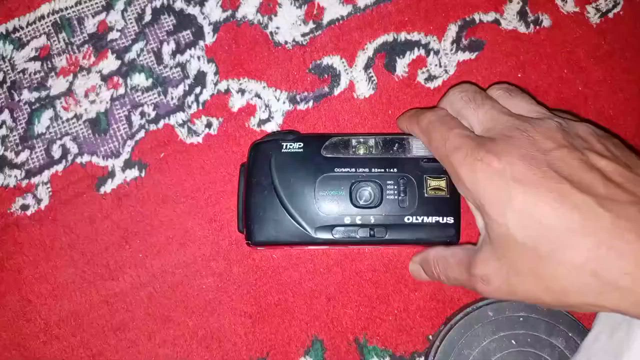 كاميرا من طراز Olympus Trip Panorama  مدمجة تعمل بفيلم 35 ملم
صناعه يابان سنه التصنيع ١٩٩١
الي تفيده يراسلني وبالخدمه


**إذا كنت صاحب هذا الإعلان وتريد حذفه لأي سبب، رجاءا أرسل رسالة إلى الدعم الفني**