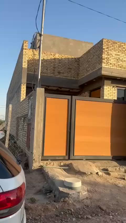 ⭕ دار للبيع في الوردية بموقع مميز قرب مستشفى الكفيل ومدخل شارع 30.

🔻 المساحة 238 متر، بناء حديث درجة أولى بإشراف المهندس إبراهيم الحلي، طابق واحد بتصميم عصري ومرتب.

🔻 يحتوي على صالة، غرف نوم، غرفة ماستر، مطبخ، حديقة داخلية وطرمة، مع إنارة وتهوية ممتازة.

باقي لمسات بسيطة فقط والمواد متوفرة لإكمالها.

اكتب (دار) وستصلك جميع التفاصيل فوراً.


**إذا كنت صاحب هذا الإعلان وتريد حذفه لأي سبب، رجاءا أرسل رسالة إلى الدعم الفني**