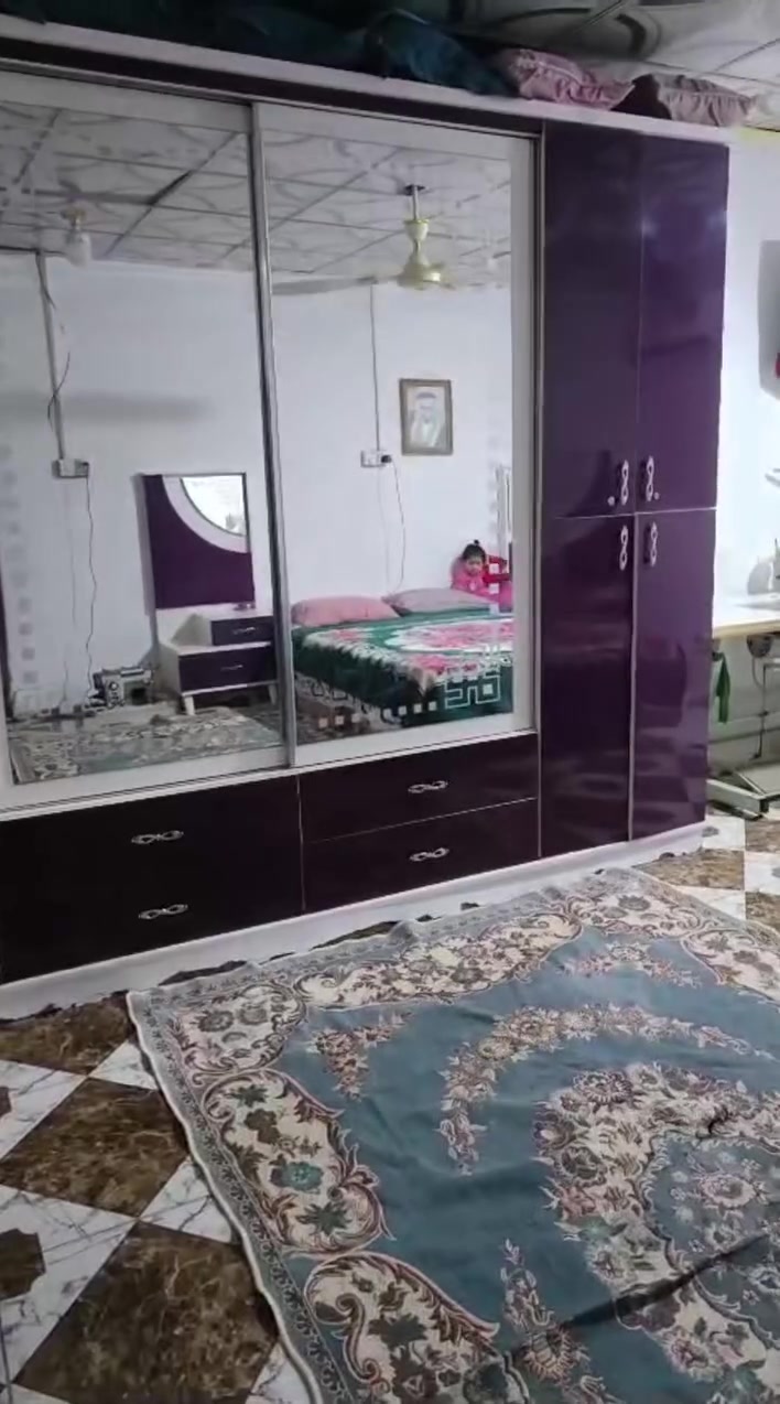 السلام عليكم غرفه تركيه للبيع8قطع ويه طبه يصيرن9 تاج مال الجربايه موجود نضيفه ماعوزه شي سعره 350بيه مجال حك الجيه مكان البصره 5ميل مكلف بل نشر ***********

