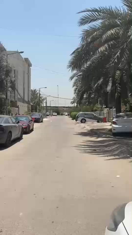 سلام عليكم ورحمة الله وبركاته
🏡 مشتمل للبيع في دور الضباط – القاهرة
📍 الموقع: من جهة مول القاهرة مقابل مدخل النفق.
▪️ المساحة: 40 متر
▪️ الواجهة: 3 متر
▪️ النزال: 13 متر
▪️ مكون من طابقين:
🔹 الطابق الأرضي:
صالة، مطبخ، منور، وحمام.
🔹 الطابق الثاني:
غرفة نوم كبيرة بمساحة الصالة، إضافة إلى مساحة حول الدرج يمكن استغلالها كغرفة نوم صغيرة.
📍 موقع مميز وقريب من الخدمات.
📞 للاستفسار والمزيد من التفاصيل:
***********
📱 متوفر واتساب
⚠️ غير متوفر على الفيسبوك، يرجى التواصل عبر الواتساب أو الاتصال المباشر.
زوروا مكتب المصطفى العقاري
📍 القاهرة الأولى – قرب مدرسة حاتم الطائي
بيع وشراء العقارات • بناء وترميم • تعقيب معاملات
