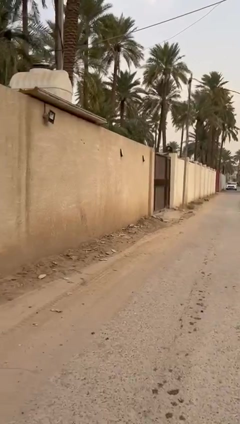 للبيع ارض مساحه  750م وجه 15×50
مشيد عليها دار بناء حديث  طابقين
  مواصفات درجه اولى  
شارع صالح مصطفى   قريبه ع الشارع الرئيسي  
للاستفسار مكتب منير درويش للعقار
 موبايل واتساب ماسنجر
 حيدر 
***********
