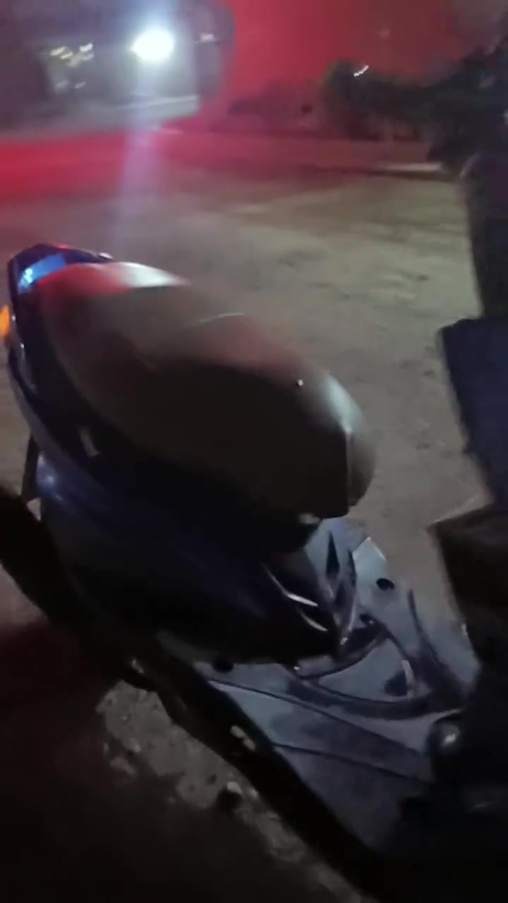 سلام عليكم دراجه لبيع دراجه سكنس فحل دراجه نكره بكل وكت مكينه خير من الله دراجه حلو شوف بل فيديو واضحة السعر375 وبيه مجال مكان بغداد بل شعب رقمي ***********
