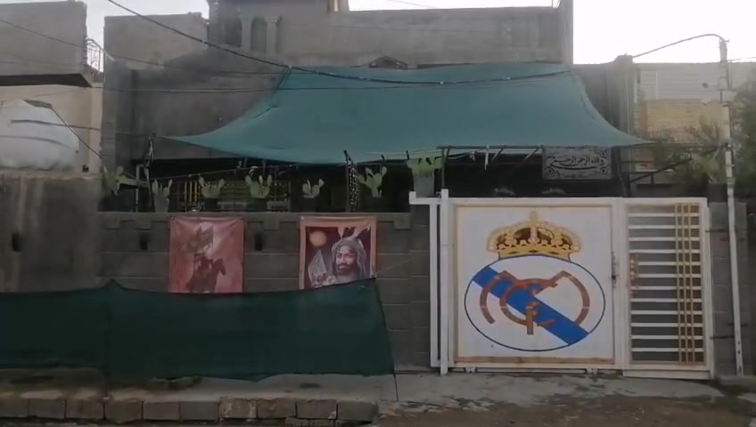 سلام عليكم اخوان عندي بيت ٢٠٠ متر طابقين وبيتونه صب مسلح عدة البيتونه سندويش في منطقة ٨٠٠٠ طابو صرف مقابيل شارع المواكب مطلوب إسكان بيت بناء جديد ٢٠٢٥ بيت خير من الله التفاصيل هاذا رقم ابو البيت ***********
