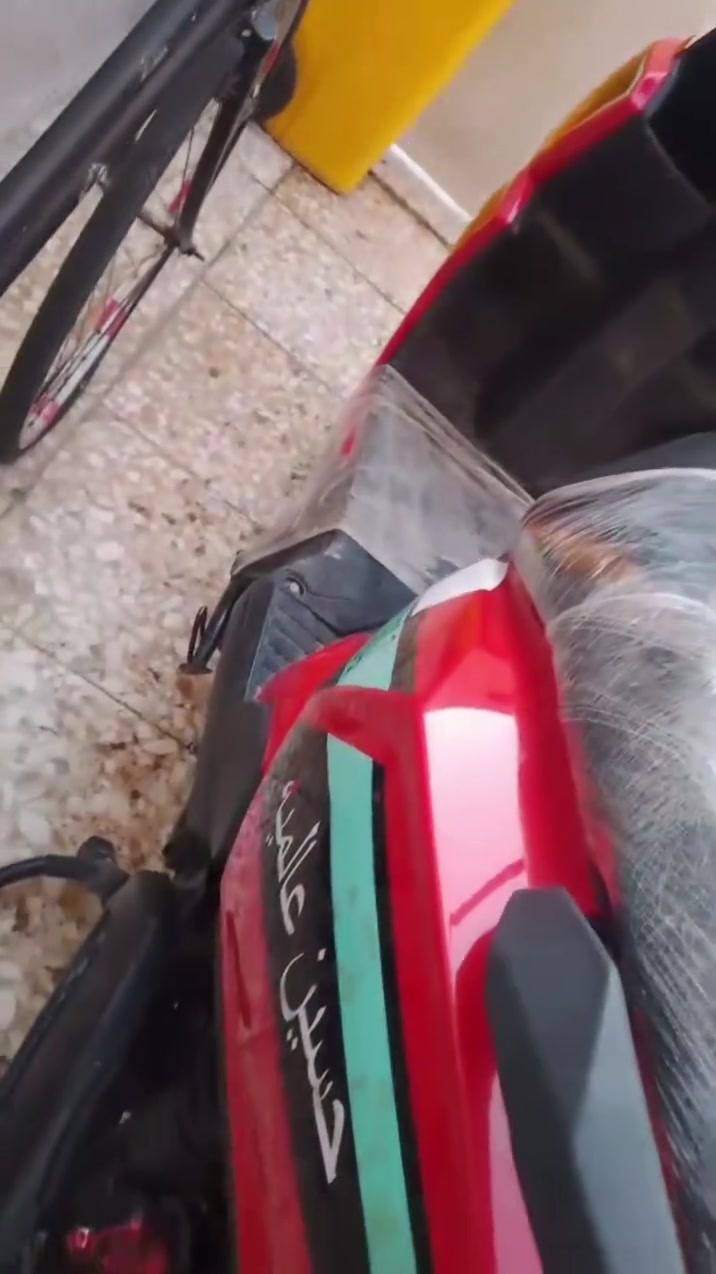 دراجه شحن للبيع بطاريات 6 سرعه 100 مواصفات كامله ونضيفه وتصويرها كدامكم ل سعر  (600) لل استفسار رقم ***********
