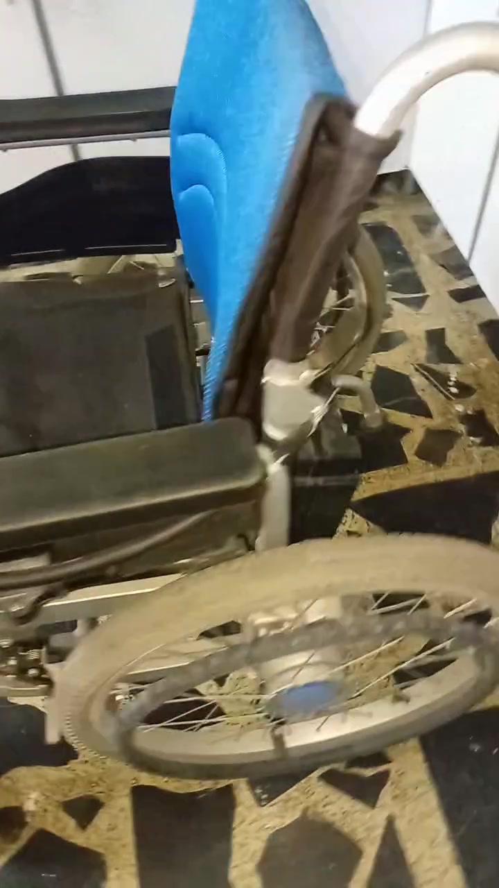 اللبيع سعر ٢٥٠ الف ***********

