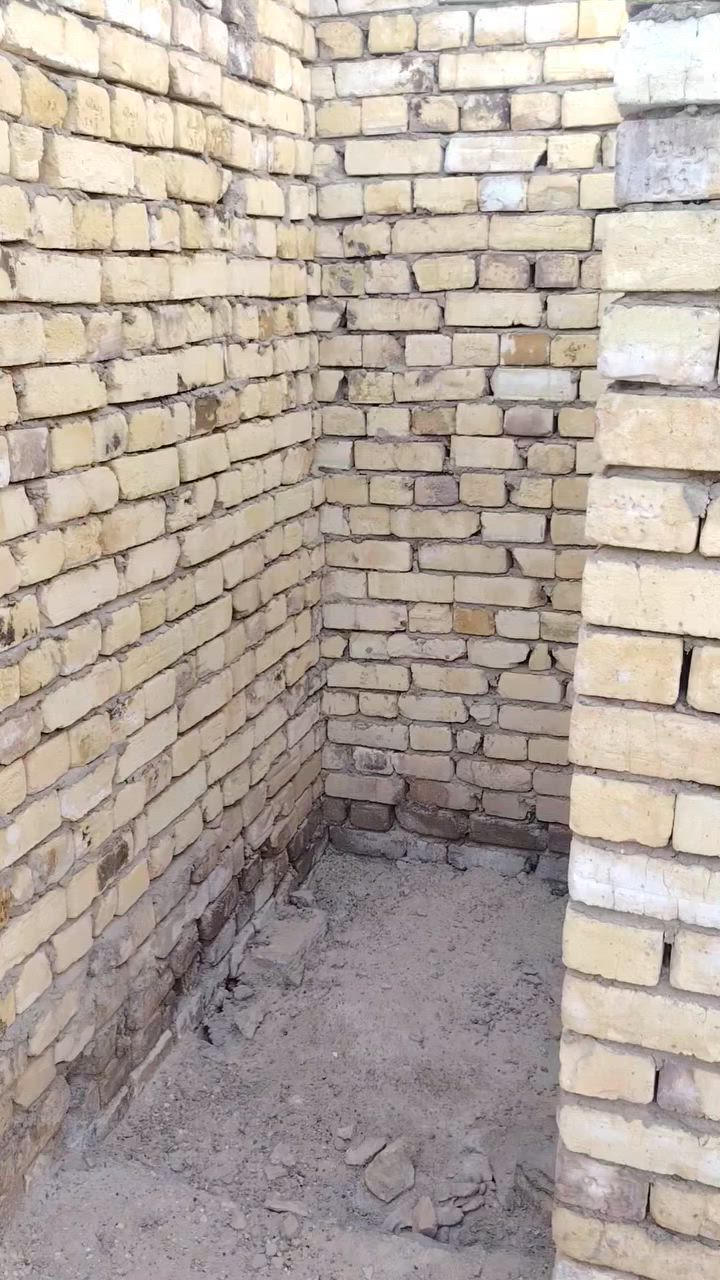 السلام عليكم ورحمة الله وبركاتة 
بيت للبيع مساحه 100النزال 20 عرض 5
حي الحكيم شارع زرزور قرب المدارس
الاستفسار ***********
