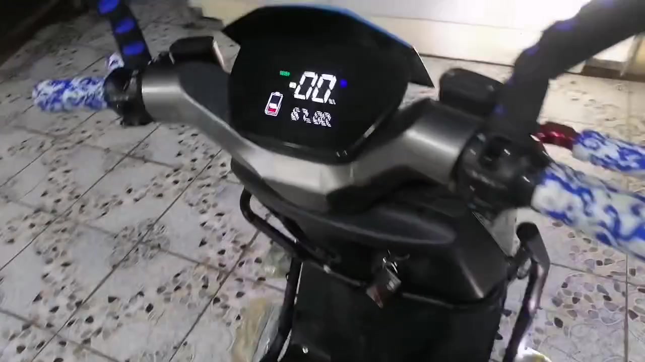 دراجه سكنكس موديل 2026 6 بطاريه بطاريات جديد تقراه عشره ونص او 11 السعر 625 العنوان الصقلاويه ***********
