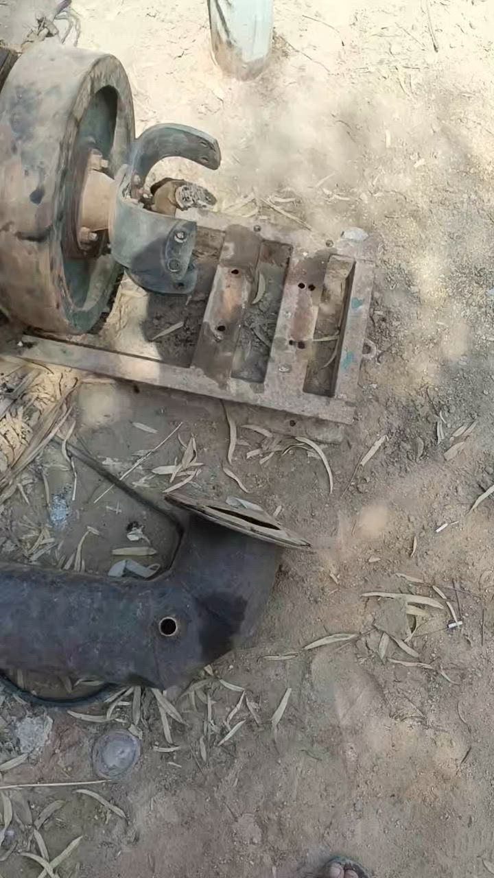 السلام عليكم...ماطو كاز 10 حصان يحتاج ترتيب حاليا مفصخ ب 320 ألف مع صونده 8 م ومصفي وفلنجة ومذب 
نجف ناحية الحرية ***********
