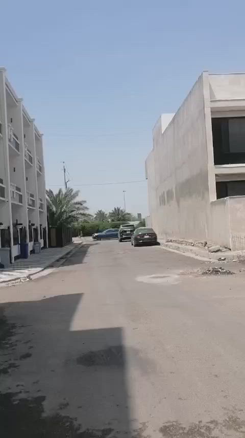 السلام عليكم 

قرب خدمي المطار المطل ع شارع المطار مقابل العامرية

للاستفسار/ *********** او***********

واجهة ٤.٢*١٤.١٠ المساحة ٦٠م البيت قطع يحتوي ع غرفة٣*٤.٥ نوم ارضيه مع ترك خلفي ٢.٢٠*٤.٢ وحمام امامي ٢.٢*٣ ودرج وممر الطابق الثاني يحتوي غرفه نوم ٤.٢*٤ مع مطبخ وسطي وحمام وغرفة أمامية ومنور بدون بيتونة
