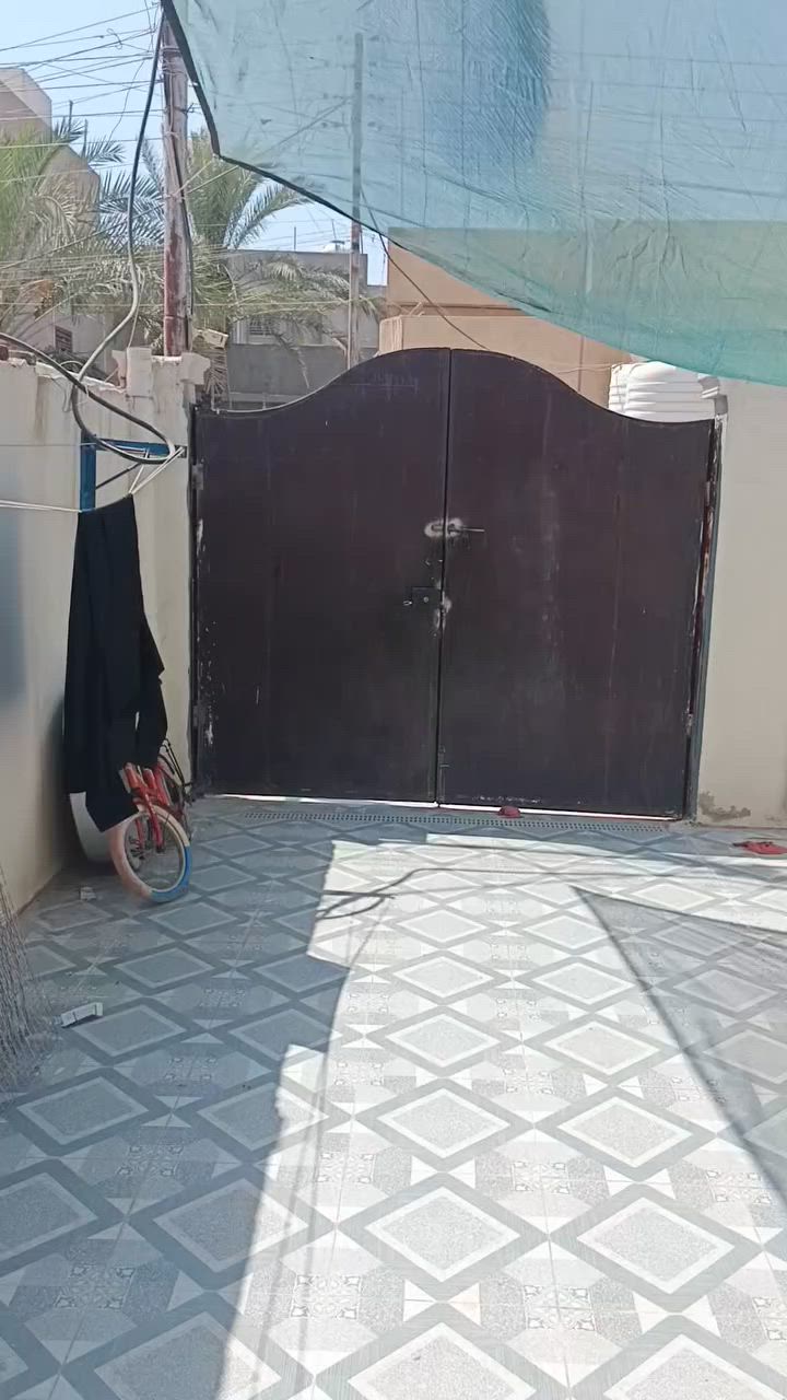 بيت للبيع مساحه 120م حي الزهراء قرب شارع 20 يحتوي 3 غرف نوم وصاله واستقبال
***********
