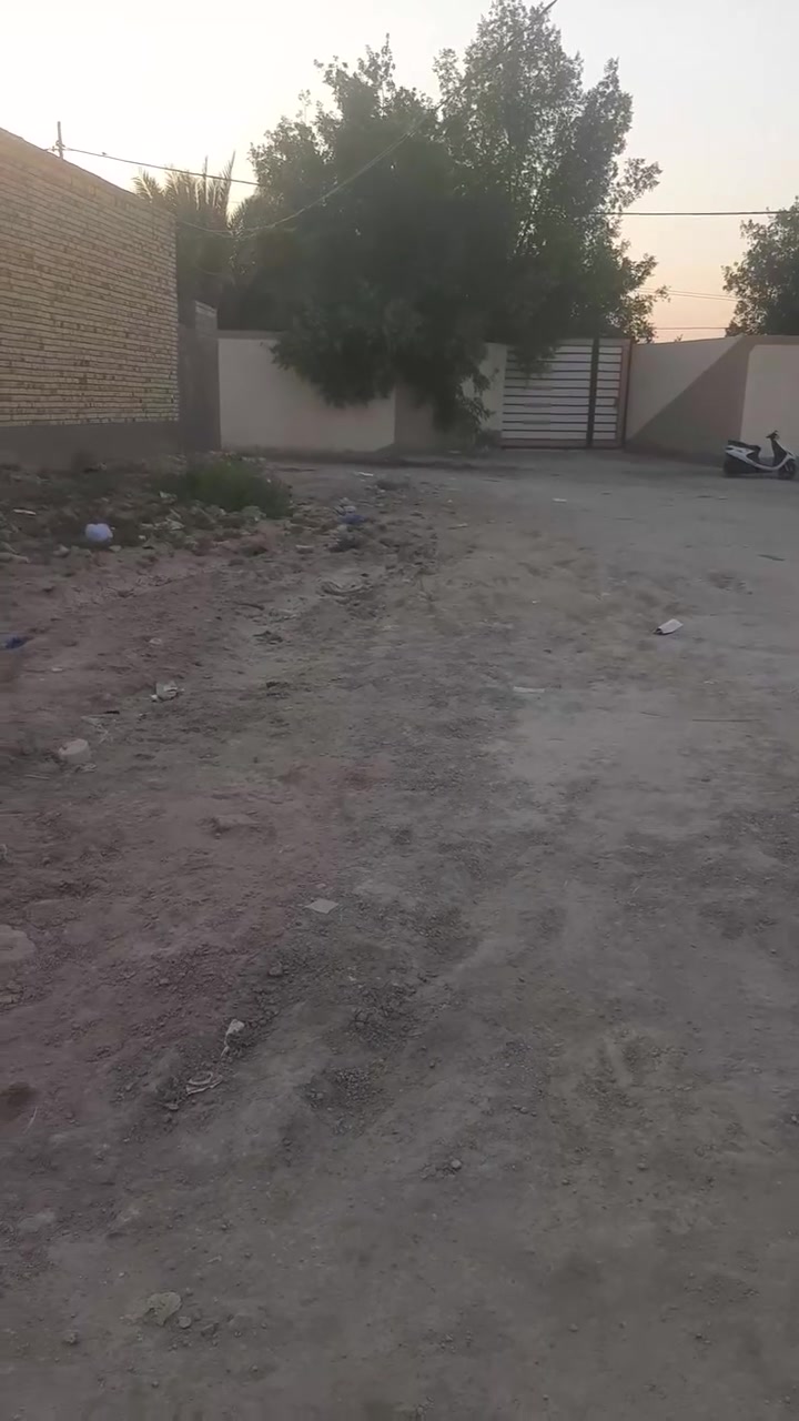 عرصه ميه وخمسين متر كاع جبار الحار نجف بصخير سند خمسه وعشرين السعر 14 مليون ***********

