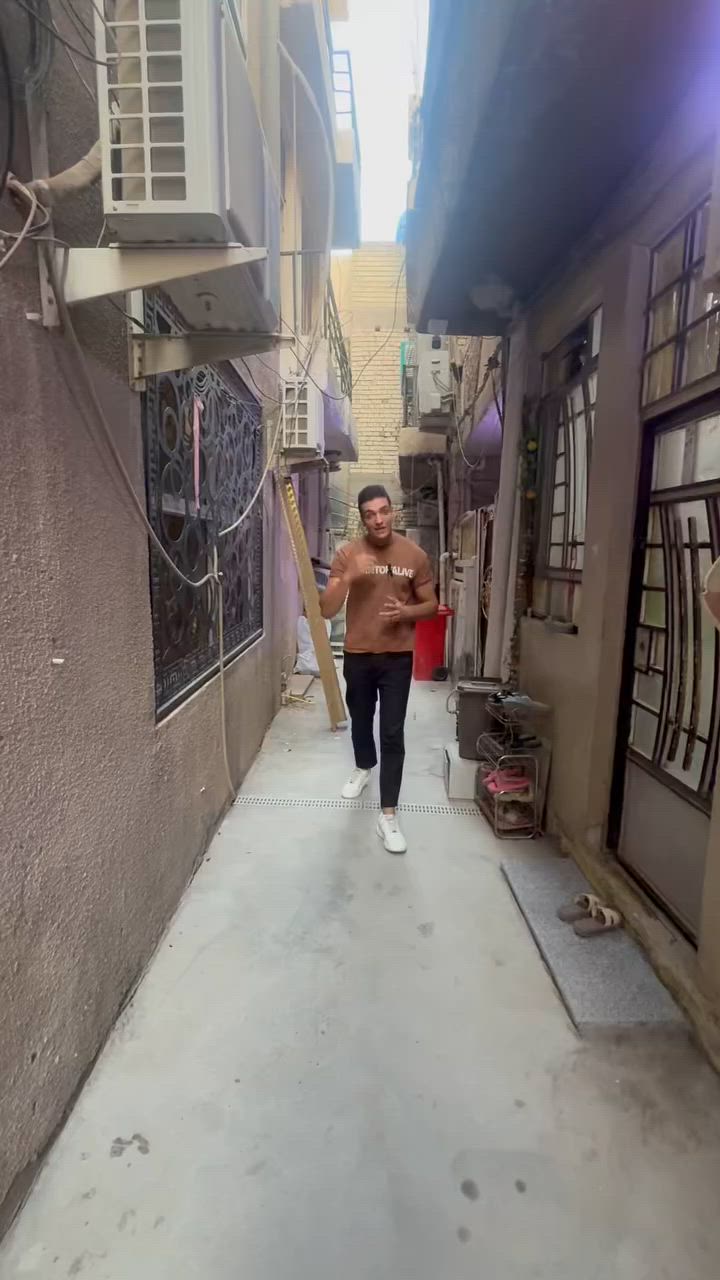 مشتمل داخل قيصريه بل اعظميه  بشارع قاسم  مقابل مطعم قاسم ابو الكص بلفرع المقابيله يحتوي غرفتين نوم وهول ومطبخ وخدمات  ايجاره 550 قفل شرط عائله
للاستفسار/***********
