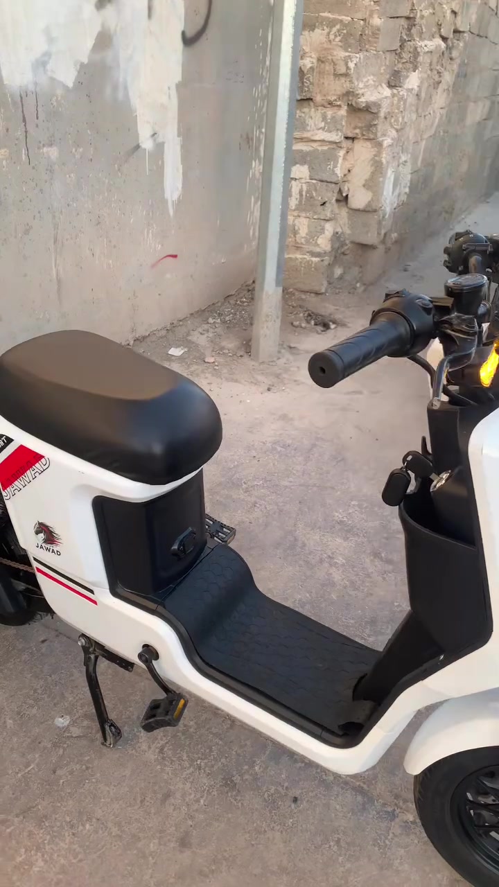 سلام عليكم باسكل شحن للبيع اي نقص مابي R8لايت عدسه نظام سرقه او نظام بك سعره390اوبي مجال
***********
