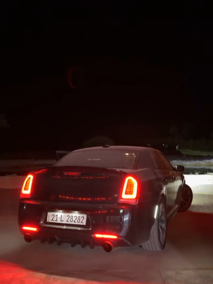 @iq_car_v8 السلام عليكم

اوباما 2018 محرك 8 سلندر 5.7

موديل : 2018 اصل

8 سلندر 5.7

ماشية 110 كيلو

وارد امريكي (حادثها دعاميه من امريكا فقط ) + بارد بسيط بين البابين جهه الراكب 

ألون اسود 

فول مواصفات عدة الرادار

المواصفات :

بانوراما 
بصمه 
شاشه
رادار جانبي
نقطة عمياء
كشن خزن 
كشن تدفئة تبريد 
كشن خلفي تدفئه 
ستيرن تدفئة 
ستيرن كهرباء 
مري قلاب 
شاشه كار بلي 
تحكم ستيرن 
بك لايت لد 
لد امامي عدسه داينمك متحرك 
دمام بل جنطة
شفتات ستيرن 
بجم  عريض دبل لحية 
سستم صوت alpine 
برده كهرباء

الاضافات:
اويل كاج كان
ويل srt 
شوته رياضي
اكزوز كامل
بوابات اكزوز
دفيوزر خلفي
دمام
بلكات ريسنك
ادامه كامله للمحرك
فجوج بريك 6

رقم سليمانيه مميز بأسمي تحويل ثاني يوم عليها

مكان السيارة : الديوانية /

باقي التفاصيل راسل الحسابات @iq_car_v8 @gi.scat  او راسل الرقم 

: ***********
