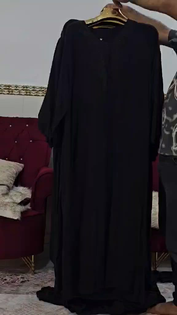 تصفه مجمع دشداشات كشمير فالينها  سواد وخامايه مو شعبي  كلهم شلع عدد ٢٧ سعرهم ١٨٠ توصيل اكو نجف مكاني ***********
