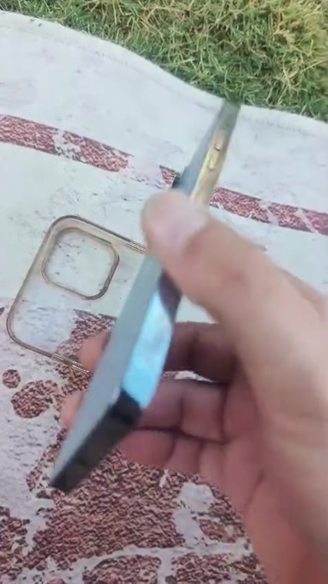 السلام عليكم ١٣بروماكس جهاز مكفول  وتر سعرة ٧٠٠ شوف الفيديو ***********واتساب بغداد
