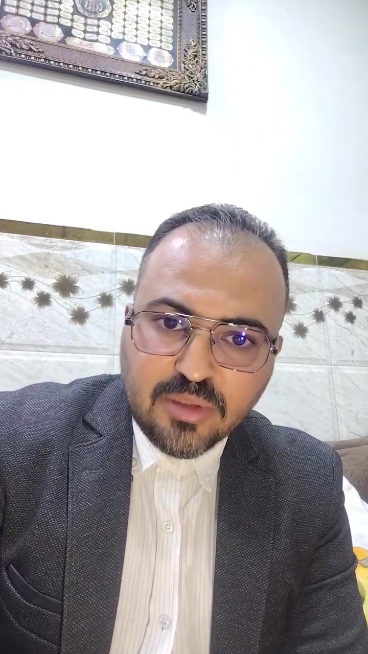 بيت للبيع 
🔹 السعر: 75 مليون دينار عراقي (قابل للتفاوض) 🔹 إمكانية الدفع: نقداً أو مقدمة، والباقي أقساط شهرية.
📐 المساحة: 115 م² 
📏 الواجهة: 11.5 م 
📏 العمق: 10 م
مواصفات البيت: 
✅ غرفتين نوم 
✅ هول 
✅ استقبال 
✅ مطبخ 
✅ منور 
✅ صحيات
📍 الموقع: رجم حديد – الضباط / قرب سوق المعاش وجامع العناز والمدرسة والمستوصف والحديقة العامة

📞 للاستفسار يرجى الاتصال بنا أو  مراسلتنا عبر الخاص او التعليق بكلمة تم ويصلك الرد برسالة... 

مكتب حامد للمقاولات والهدم والبناء وبيع وشراء العقارات 

***********
***********
