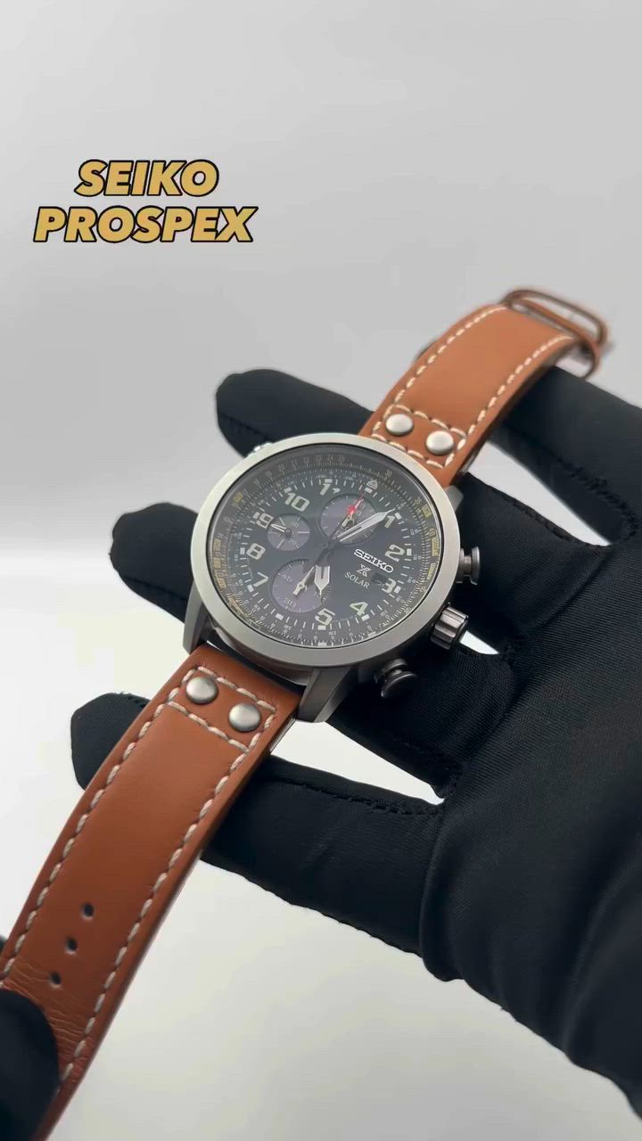 SEIKO PROSPEX SKY ✈️
Movment Quartz SOLAR CHRONOGRAPHE 
Diamètre 44 mm 
Bracelet , La Boucle d’Origine
En Excellent État 

#seiko #algeria #dz #japonais #mkbstore


**إذا كنت صاحب هذا الإعلان وتريد حذفه لأي سبب، رجاءا أرسل رسالة إلى الدعم الفني**