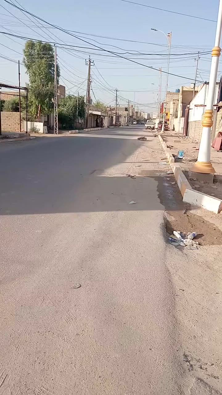 العنوان ناصريه منطقة المهيديه بيت زراعي للبيع مساحته 200متر بي وصل تسليم معامله تطويب البيت اصولي زراعي اي استفسار اتصل على رقمي او واتساب ***********
