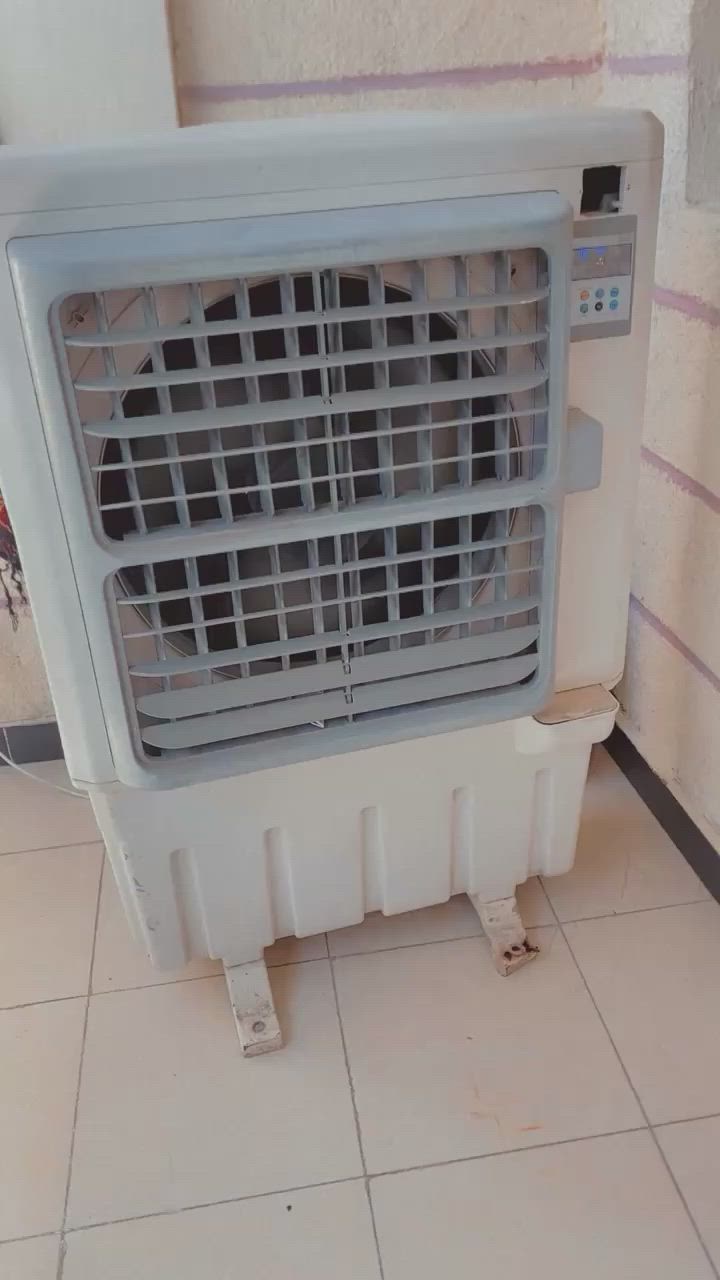 السلام عليكم عندي كونفيرا للبيع سعرها 60وبنكه بعدها بالباكيت جديده سعرها 25 وكرسي يطبك سعره 10


**إذا كنت صاحب هذا الإعلان وتريد حذفه لأي سبب، رجاءا أرسل رسالة إلى الدعم الفني**