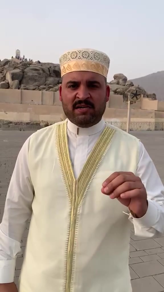 تعلن شركه صفوه البيت للحج والعمرة✨ عن انطلاق برامج العمرة بتاريخ10/ 8 / 2026 بأسعار تنافسيه
البرنامج الأول أبراج الساعه
 سكن المدينة(نزل الشاكرين) 
سكن مكه (صفوة البرج الثالث او موفنبيك ). 
طعام المدينه(فطور +غداء)
طعام مكه(فطوره فقط) 
رباعي: 1350$
ثلاثي:1400$
ثنائي:1600$
——————————-
البرنامج الثاني رمادا سابقاً( الماسة دار الفائزين)
سكن المدينه( نزل الشاكرين)
سكن مكه( الماسة دار الفائزين)
الطعام مدينه و مكه (فطور + غداء)
رباعي: 1100$
ثلاثي: 1200$
ثنائي: 1400$
‐-----------------------------------------
البرنامج الثالث محبس الجن
سكن المدينة (المركزية)
سكن مكه (محبس الجن)
الرباعي :850$
الثلاثي : 900 $
الرباعي : 950 $

البرامج تشمل :
التصريف للمعتمر
الهدايا (حقيبة كبيرة+حقيبة صغيرة+احرام)
البرنامج 10 ليالي (4ليالي مدينة+6ليالي مكه)
الطيران العالمية 
القطار ذهابا فقط من ضمن البرنامج وحالة طلب العودة بالقطار يضاف 50$
للحجز والاستفسار***********
بغداد:حي الجامعة/شارع دريد زنبور #صفوةالبيت #عمرةVIP
