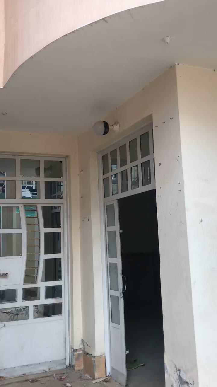 دار للبيع
مساحه..١٥٠ متر 

جنس العقار.. طابو صرف مشاع 

الموقع… بعقوبه حي المصطفى ٧ نيسان 

نقطه داله… خلف المعهد كويا مباشر مدخل الجديد 

حاله البناء…طابقين ٤ غرف نوم مطبخ صاله استقبال كراج 

نسبه النظافه… يحتاج صبغ الدار خارج داخل فقط 

السعر… ((٢٠٠ ))مليون قابل للتفاوض 

الإتصال والتواصل …***********

مكتب النخبه ..
