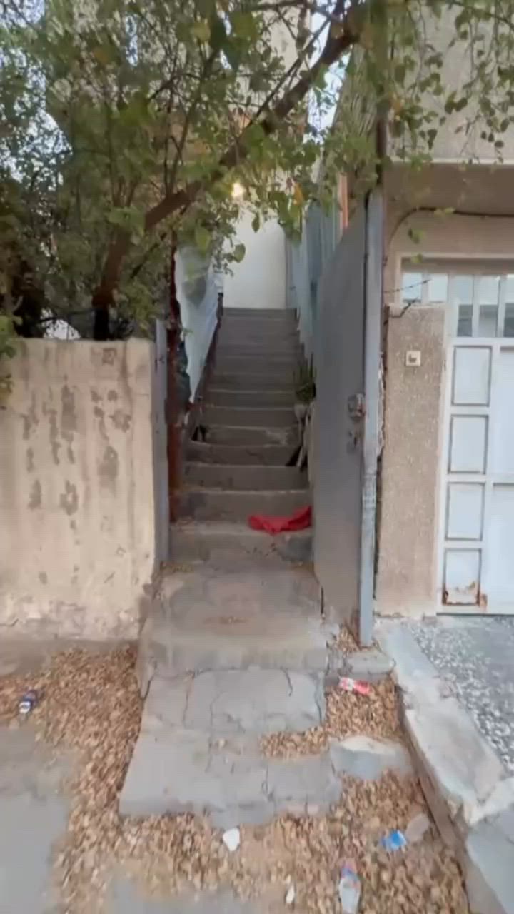 🔥 تحية طيبة 

🏡 مشتمل طابق أول للإيجار
📍 اليرموك – حي النفط

🔹 يتكون من:
🛏️ غرفتي نوم 🛋️ صالة
🍽️ مطبخ 🚿 صحيات

✅ مناسب لـ:
👨‍💼 الموظفين 🎓 الطلاب 👨‍👩‍👧‍👦 العوائل
💰 الإيجار الشهري: 750 ألف دينار

🔎 رمز العقار: 357
📱اتصال ***********
💬 واتساب: ***********
✨نستقبل كافة العروض السكنية والتجارية✨
رابط قناة الواتساب 
https://whatsapp.com/channel/0029Vb7Uz8yDp2Q3t1cIWg30
#طلاب #موظفين #مشتمل_للإيجار #عقارات_اليرموك_المأمون_الداخلية_القضاة_الحمراء_السفارات_القادسية_الحارثية_حي_الجامعة_الخارجية_العدل #اليرموك
