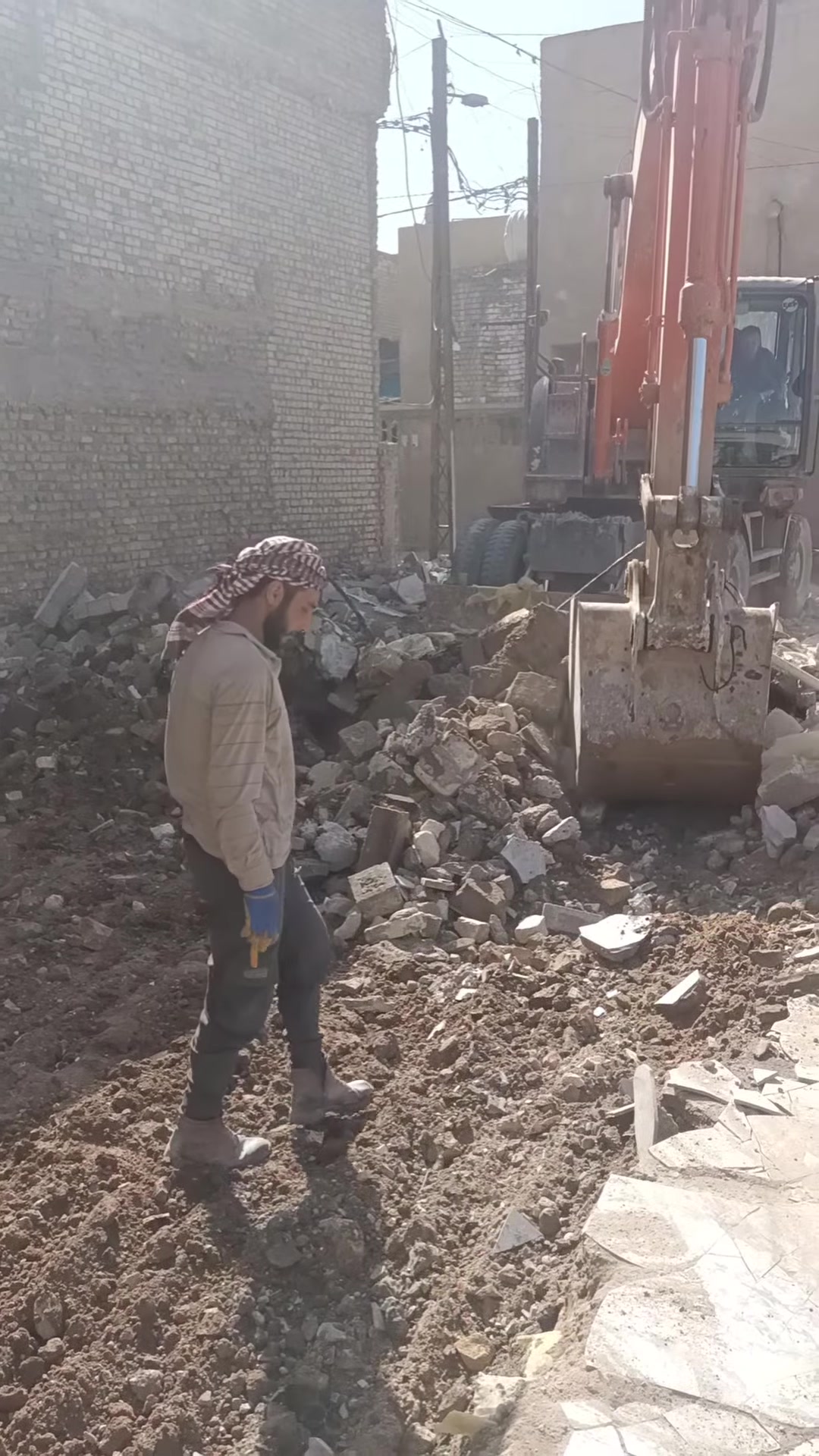 عملنا هدم الدور ورفع الانقاض وفرش سبيس الاستفسار الرقم ***********
