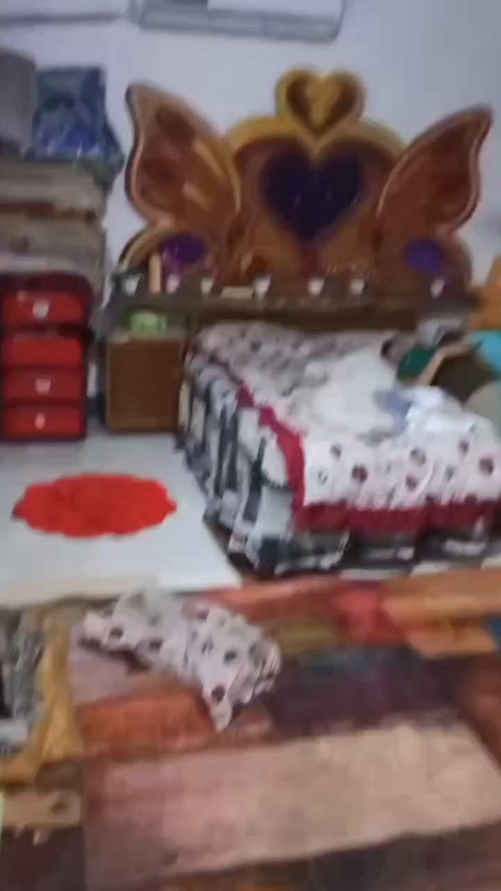 دارللبيع زراعي عمود ١٣٠قريب عل شارع كربلاء ٣١بي مجال لحديدخل خاص ***********
