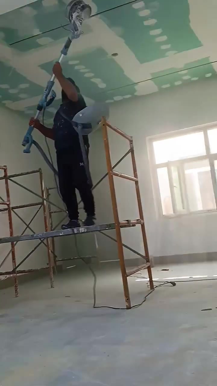 📍 نفذنا أعمال الديكور في مجمع قنبر 2 ✨
بفضل الله تم إنجاز العمل بأعلى مستويات الدقة والإتقان، مع استخدام مواد ذات جودة عالية وتشطيب يليق بذوق عملائنا.
إذا تبحث عن ديكور عصري وتنفيذ نظيف وأسعار مناسبة، إحنا جاهزين نخدمك داخل النجف والمحافظات.
📞 للحجز والاستفسار: ***********
زيد للديكورات... جودة تثق بيها، وشغل يثبت نفسه.
