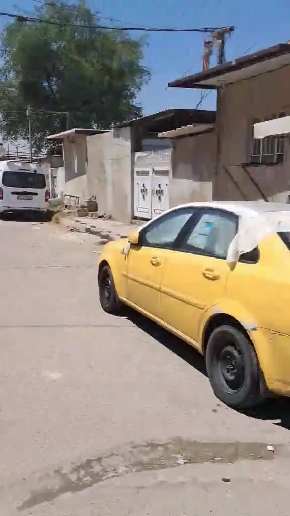 بيت تجاوز للبيع مساحه 125 التفاصيل مذكوره بلفيديو 
السعر 20 وبي مجال بسيط مكانه الزعفرانيه الشيشان خلف شارع المعهد  الرقم واتساب فقط *********** 
 #عقار
 #للبيع
