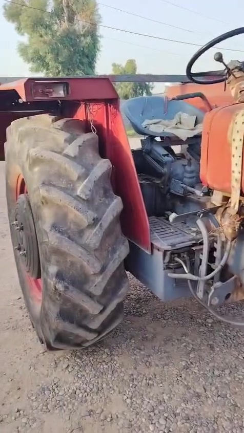 عنتر 71 جديد بلادي شركة باور ستيرن جديد تايرات نظاف محرك كير اكسن  بمب شرط زنود شرط سلف جاملغات وضع شركة جاهز ع الشغل  السعر 3750 ثلاث ملايين و سبع مائة و خمسون للاستفسار *********** المكان صلاح الدين الشرقاط
