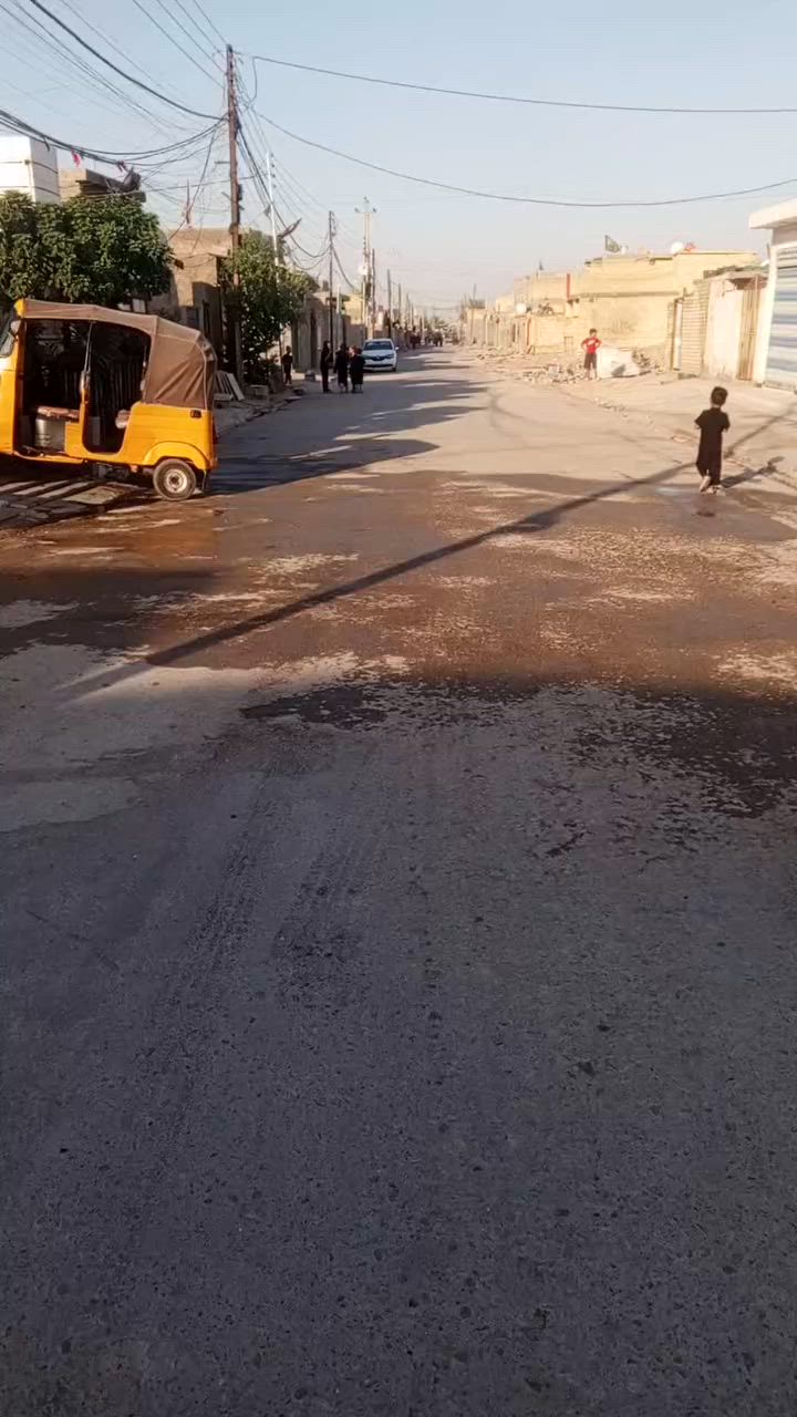 بيت للبيع حي النصر حي دجله خلف المعارض شارع معارض الحره سعره كلش مناسب 100متر سعره 25 زراعي ***********
