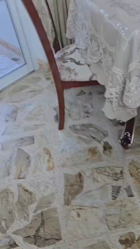 ميز طعام مرتب
وميز بلازما اسعارهن 
ميز بلازما 500
ميز طعام 600 للاستفسار مراسلة الرقم واتساب ***********
