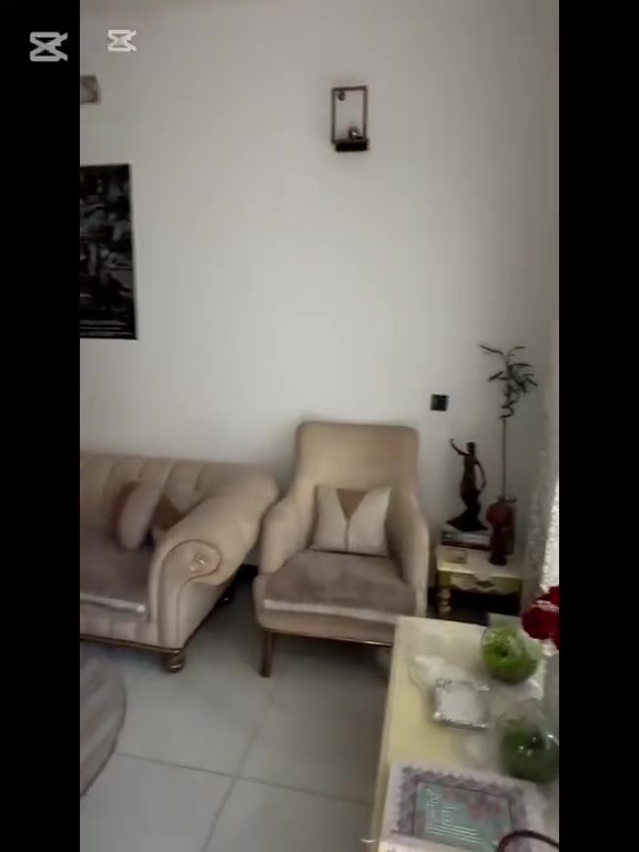 للبيع 
بيت 100متر 3 غرف نوم طابقين بدون بيتونه بناء درجه اولى البوعيثه السلطان الثالث للاستفسار
***********
***********
