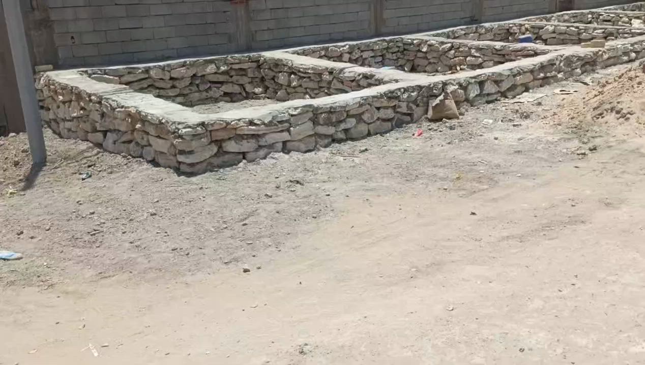 محلات للبيع ٥محلات الواحد طوله ٥ متر والعرض ٤ متر منطقت سيد جابر على الشارع مآل ساده بدايت الجسر لي يريد واحد نبيع يريدهن كلهن نبيع ستفسار ***********
